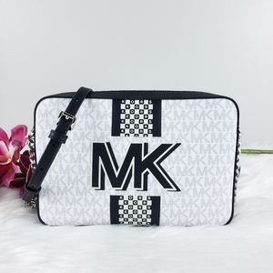 NWT Michael Kors New York City crossbody bag white